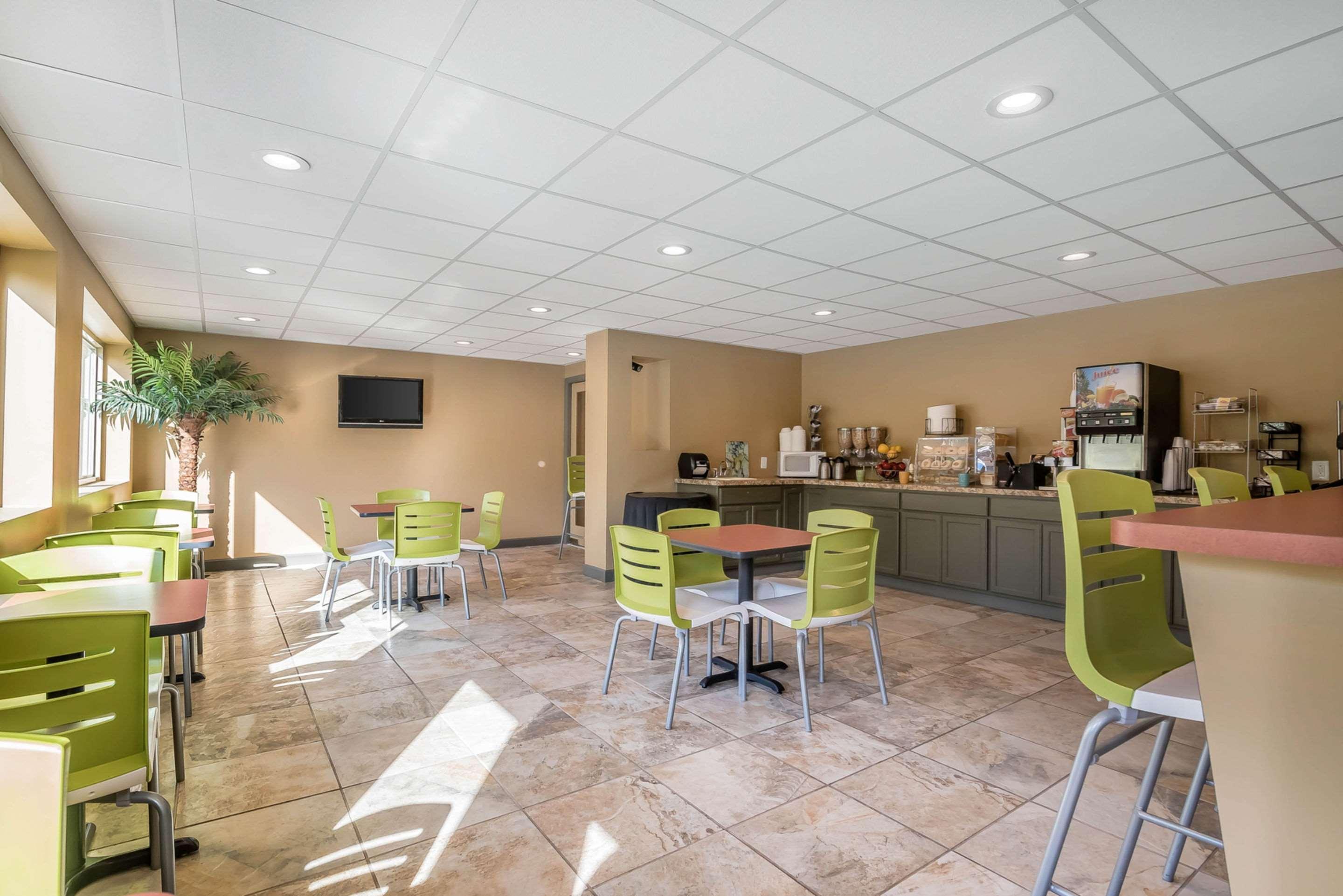 Econo Lodge Inn & Suites Binghamton Exteriér fotografie
