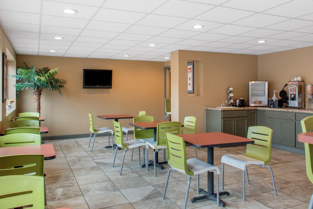Econo Lodge Inn & Suites Binghamton Exteriér fotografie