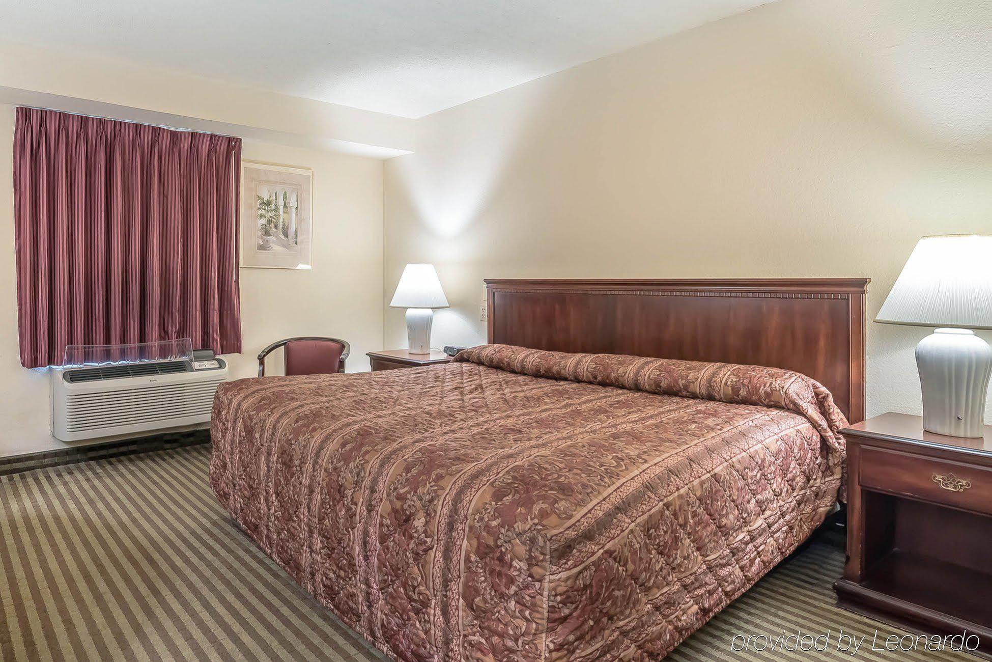 Econo Lodge Inn & Suites Binghamton Exteriér fotografie